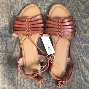 Old navy women’s brown lace up sandals